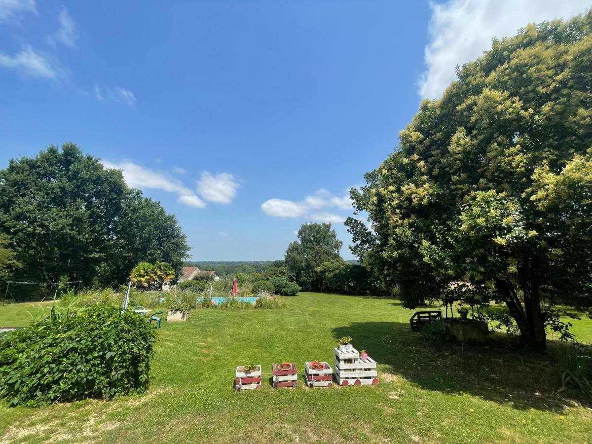 Bed and Breakfast Domaine Pierrot Laujuzan Exterior foto